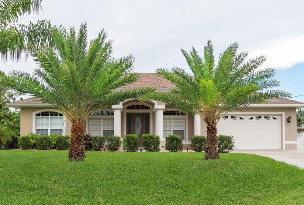 Who has the best Florida lawn and garden in West Palm Beach?